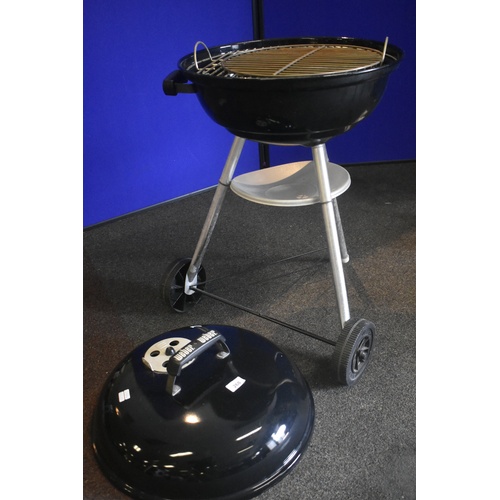 268 - DOMED WEBER BAR B Q