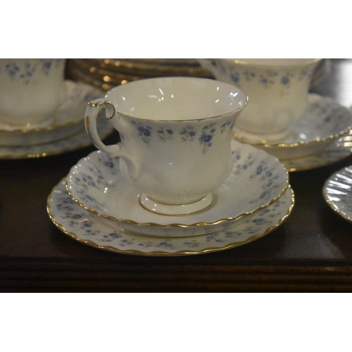 235 - 52 PIECE MEMORY LANE DINNER SERVICE BY ROYAL ALBERTU