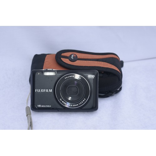 132 - FUJIFILM 16GB DIGITAL CAMERA AND CASE