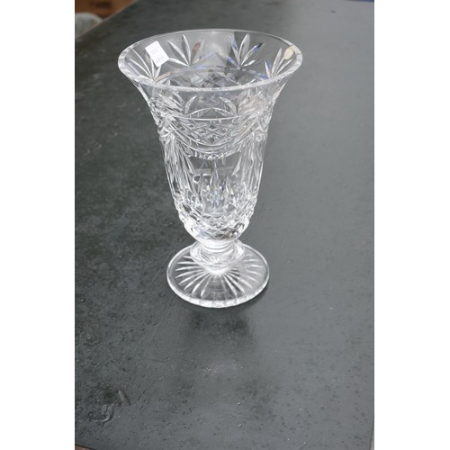 73 - TYRONE CRYSTAL VASE