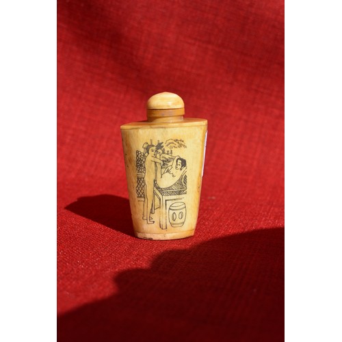 84 - ORIENTAL BONE SNUFF SCENT BOTTLE