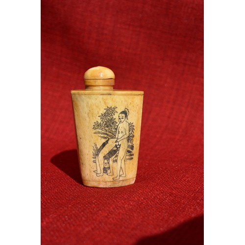 84 - ORIENTAL BONE SNUFF SCENT BOTTLE