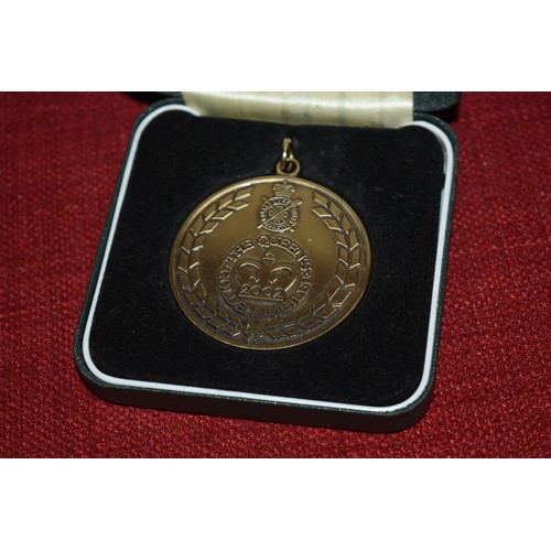 106 - QUEENS GOLDEN JUBILEE MEDAL