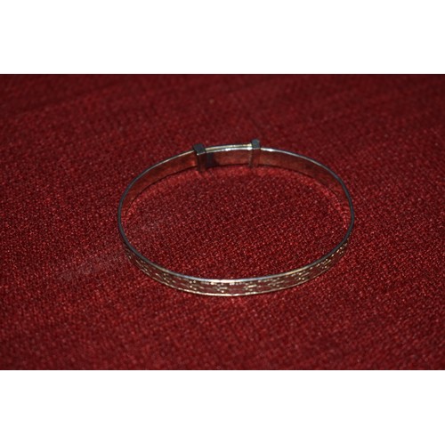 167 - SILVER CHILDS BANGLE