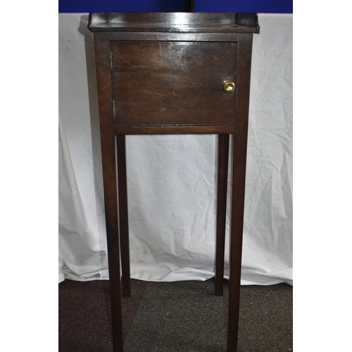 178 - GEORGIAN MAHOGANY GALLERY BACK POT CUPBOARD