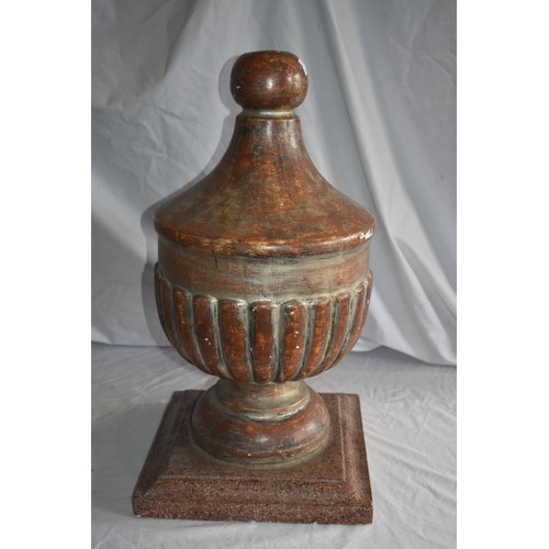 180 - 19TH CENTURY PINE URN