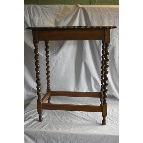 182 - ANTIQUE OAK BARLEY TWIST TABLE