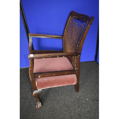 284 - BERGER CHAIR (FOR REPAIR)