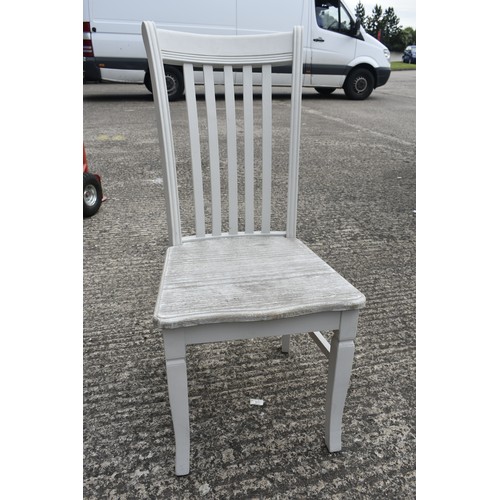 322 - CREAM AND WASHED EFFECT CHAIR