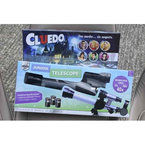 354 - NEW CLUEDO GAME AND JUNIOR TELESCOPE