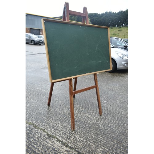 375 - LARGE EASEL AND PIN BOARD