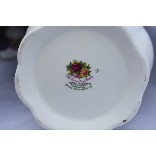 35 - 2 PIECES OLD COUNTRY ROSE ROYAL ALBERT
