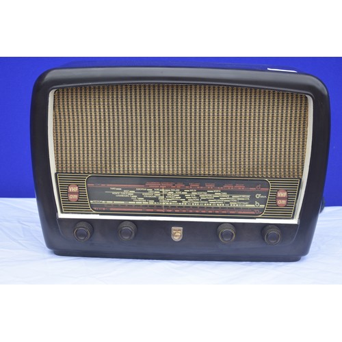 36 - PHILLIPS VALVE RADIO
