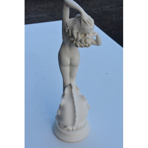 18 - LADY FIGURINE