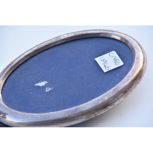 187 - OVAL SILVER PHOTO  FRAME