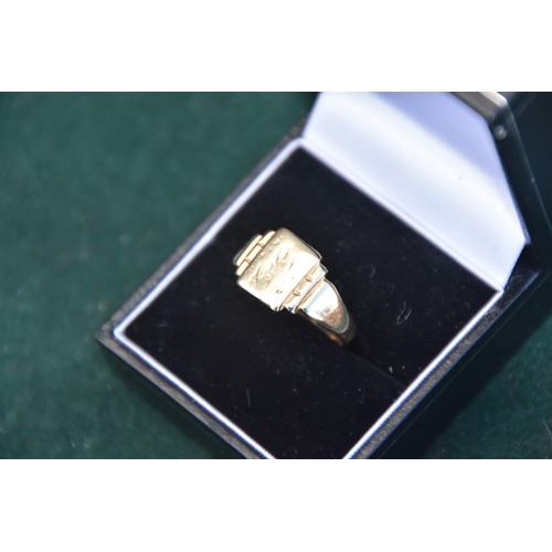 195 - GENTS 9CT GOLD SIGNET RING