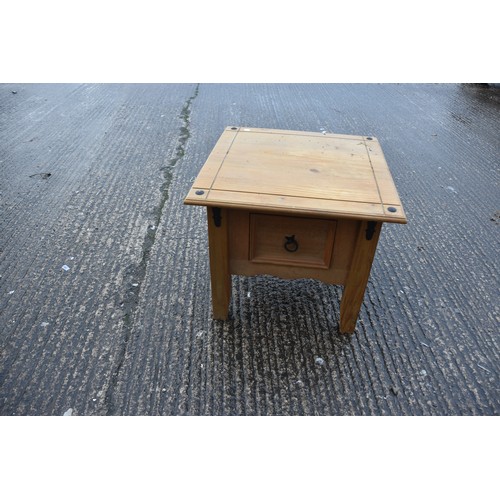 42 - PINE 1 DRAWER LAMP TABLE