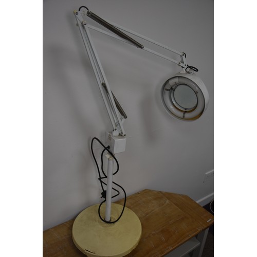 50 - MAGNIFIED ANGLE POISED LAMP