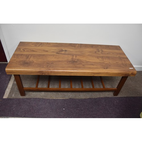 60 - OAK EFFECT COFFEE TABLE