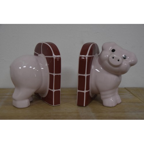 73 - CARLTONWARE PIG BOOKENDS