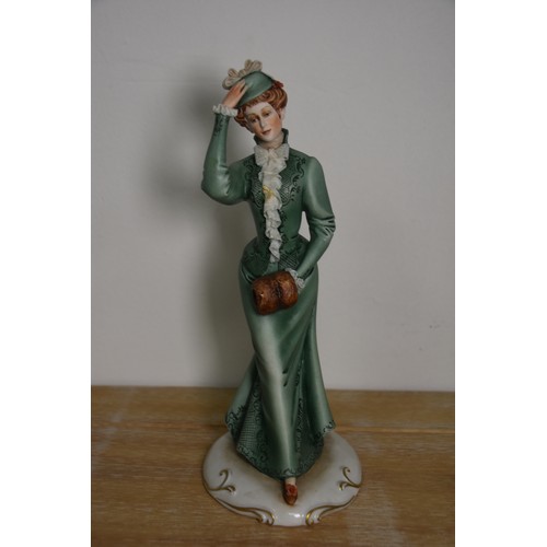 75 - CAPODIMONTE VINTAGE LADY IN GREEN DRESS