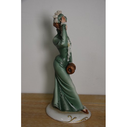 75 - CAPODIMONTE VINTAGE LADY IN GREEN DRESS