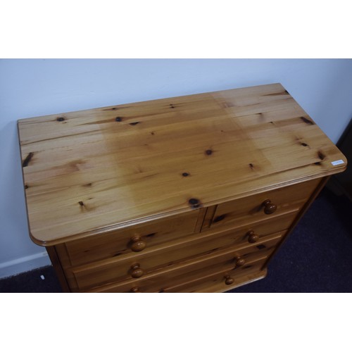 79 - PINE CHEST OF DRAWERS IN GOOD CONDITION