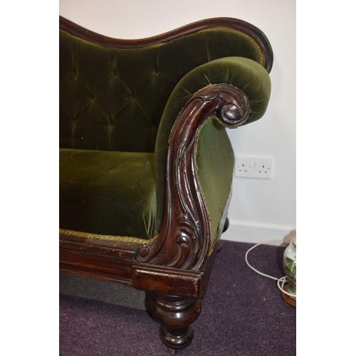 105 - LARGE VICTORIAN DOUBLE END SETTEE BUTTON AND SCROLLED BACK ON TURNED LEGS IN GOOD CONDITION