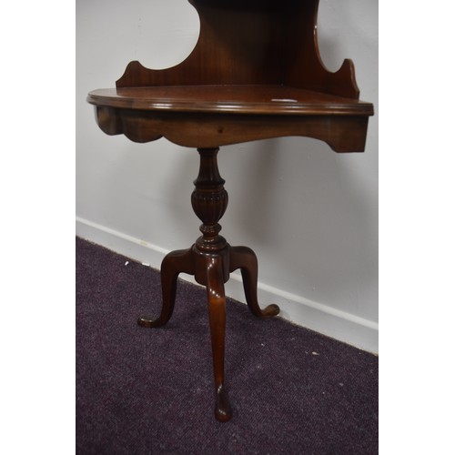 112 - MAHOGANY CORNER WATNOT ON AN USUSAL PEDESTAL BASE