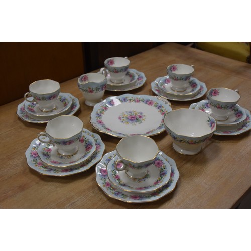 130 - 21 PIECE FINE BONE CHINA SERVICE TITLED 