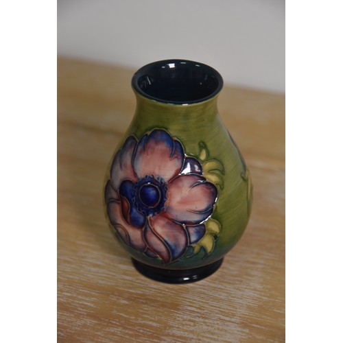 179 - MOORCROFT BUD VASE MEASURES 4 INCHES TALL