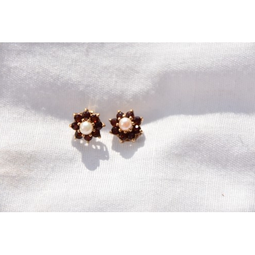 241 - 9CT GOLD PEARL AND GARNET SET EARRINGS (BOXED)