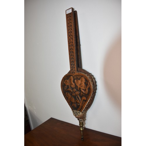 261 - CARVED VICTORIAN OAK HANDLE BELLOWS