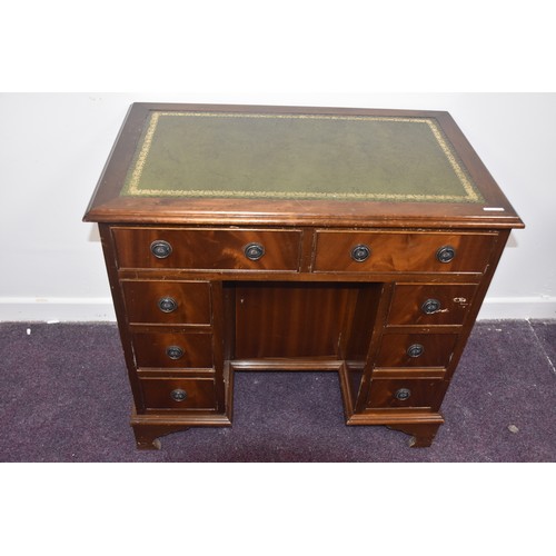 263 - SMALL CHASED GREEN LEATHER TWIN PEDESTAL DESK 2 DRAWERS AT TOP  OVER 3 SMALL DRAWERS TO EACH PEDESTA... 