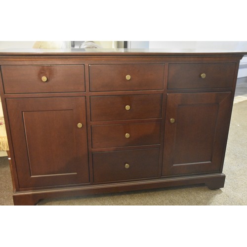 298A - MAHOGANY SIDEBOARD 3 DRAWERS OVER 2 DOORS & 3 DRAWERS (VERY GOOD CONDITION)