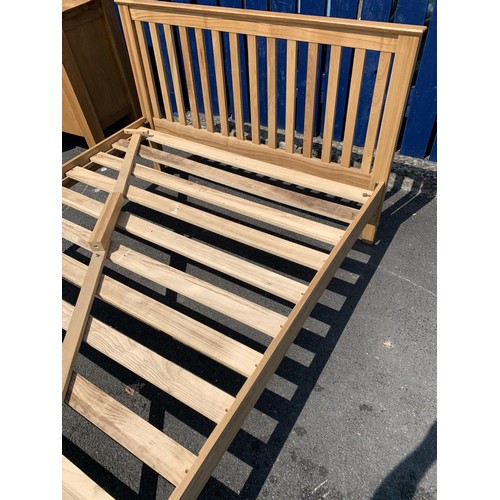 52 - OAK 4.6 (DOUBLE) BED FRAME