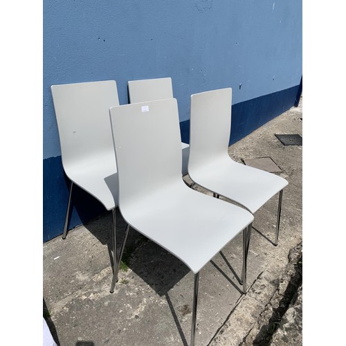 20 - A SET OF 4 WHITE CHAIRS