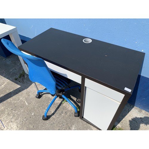 181 - BBECH/EBONY DESK & CHAIR