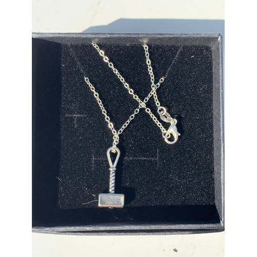 218 - SILVER NECKLACE