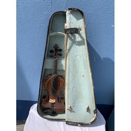 363 - AN OLD CASED VIOLIN WITH HORSE HAIR BOW