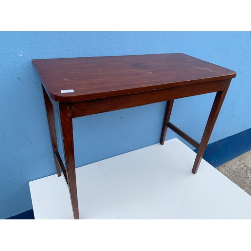 34 - AN ANTIQUE SIDE TABLE