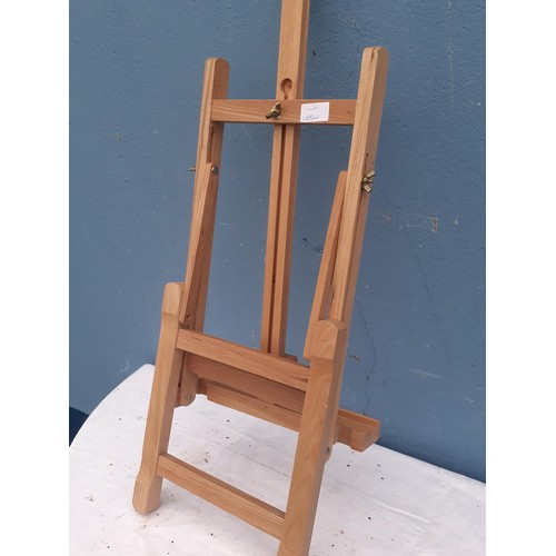 56 - 2 TABLE TOP EASEL