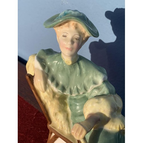 123 - A ROYAL DOULTON FIGURENE ASCOT 6