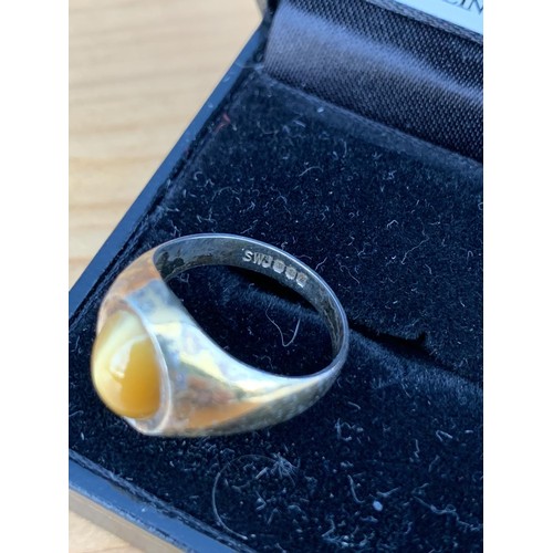 224 - A TIGERS EYE SILVER HALLMARKED RING