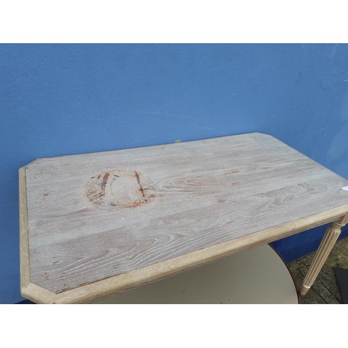 15 - A WASHED COFFEE TABLE