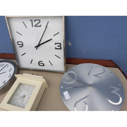 20 - A QTY OF CLOCKS