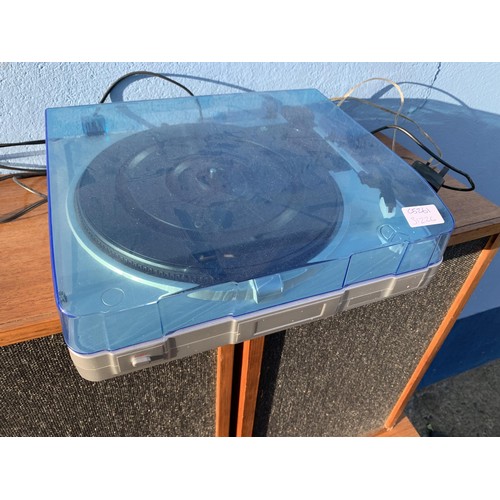 38 - A PAIR OF RETRO SPEAKERS WITH MODERN RECORD PLAYER