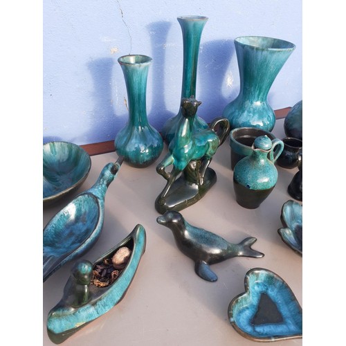 41 - A COLLECTION OF BLUE MOUNTAIN POTTERY