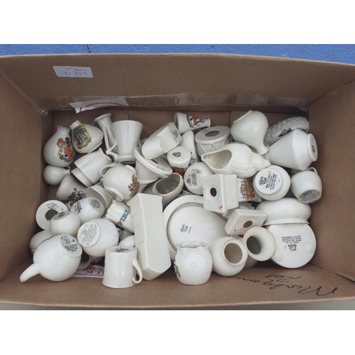 134 - A VERY LARGE COLLECTION OF GOSS CHINA