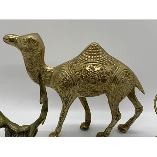 153 - A SELECTION OF 4 BRASS ANIMALS